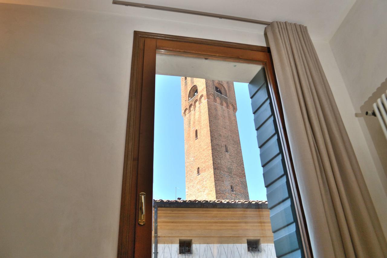 Portico Oscuro Deluxe Apartment - Centro Citta Treviso Exteriör bild